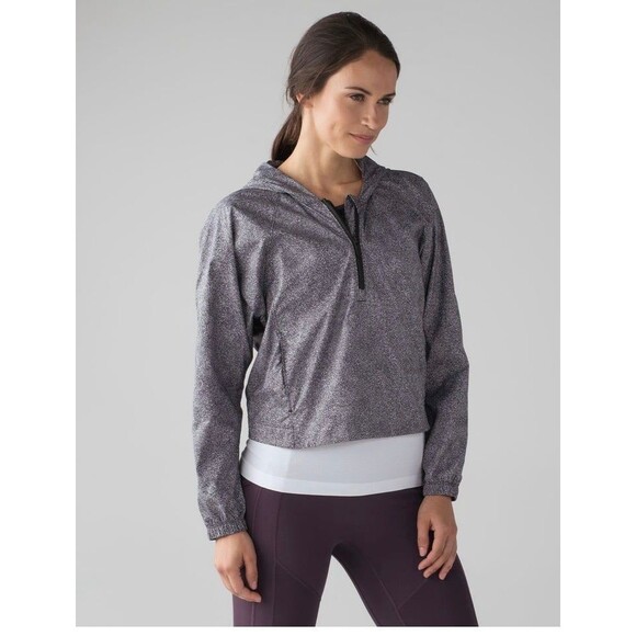 lululemon athletica Tops - Lululemon I Put A Shell On You Lightweight Cropped Jacket Women’s SZ 6